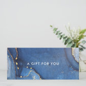 Moderne Blauwe Gouden Agaat Cadeaucertificaatkaart (Staand voorkant)