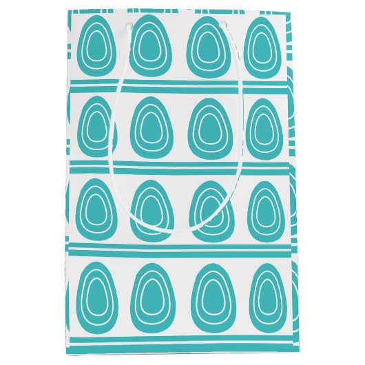 Moderne blauwe Happy Easter Eggs Medium Cadeauzakje (Voorkant)