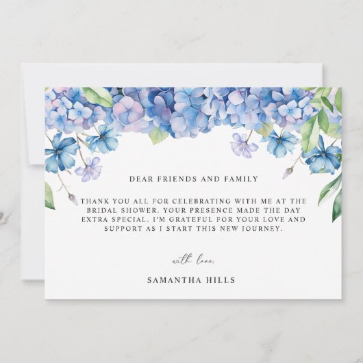 Moderne Blauwe Hortensia Bloemrijke Bruidsdouche Bedankkaart (Achterkant)
