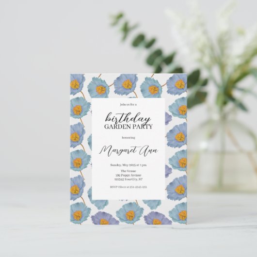 Moderne blauwe klaproos bloemige verjaardagsfeest  kaart (Staand voorkant)