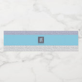 Moderne blauwe kleur witte mozaïekmonogrammen waterfles etiket (Enkel label)