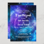 Moderne Blauwe Paarse Waterverf Galaxy B'nai Mitzv Kaart<br><div class="desc">Elegante, moderne b'nai mitzvah uitnodigingen die gemakkelijk gepersonaliseerd kunnen worden voor uw feest! Het unieke sterrenstelsel is geïllustreerd door Raphaela Wilson en toont een diepblauwe paarse nevel nachtelijke hemel verlicht met gloeiende sterren. Op de voorkant van deze coole bnai mitzvah uitnodigingen zit een draaikolk van glitterachtige sterren, terwijl op de...</div>