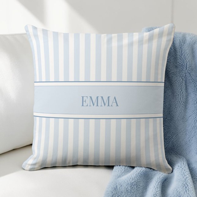 Moderne Blauwe Preppy Gestreepte Eenvoudige Aangep Kussen (Modern Blue Preppy Striped Simple Custom Name Throw Pillow)