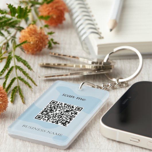 Moderne blauwe QR Code Business Logo Custom Sleutelhanger (Voorkant Rechts)
