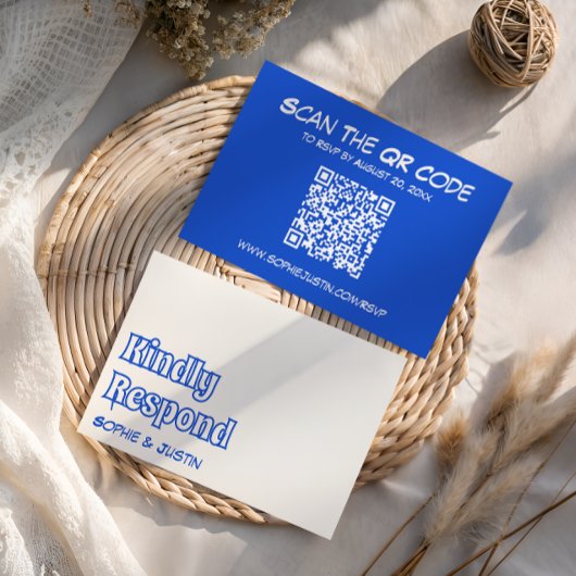 Moderne Blauwe QR Code Huwelijksreactiekaart RSVP Kaartje