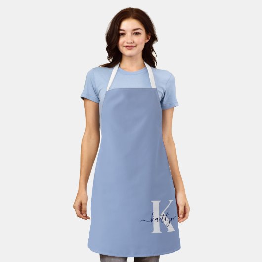 Moderne Blauwe Script Monogram Schort (Gedragen)