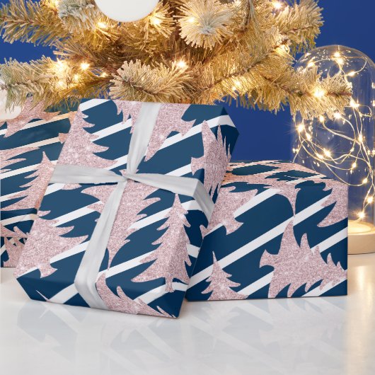 Moderne blauwe strepe Roos gouden kerstboom Cadeaupapier (Feestdagen)