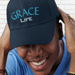 Moderne Blauwe Typografie Grace Life Monogram Geborduurde Pet<br><div class="desc">Inspirerend citaten in de typografie "Grace Life". Dit moderne typografie monogram honkbal pet is een uitstekende manier om zowel je persoonlijke stijl als je geloof uit te drukken. Geweldig voor het afstuderen van die speciale kerel, huwelijkscadeaus voor bruidsjonkers, verjaardagen en vele andere gelegenheden! Personaliseer het met de initialen van de...</div>