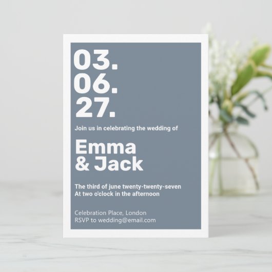 Moderne blauwe verticale datum bruiloft kaart (Staand voorkant)