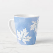 Moderne blauwe waterverf en witte paardenbladeren latte mok (Linkerhoek)