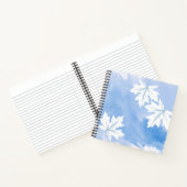 Moderne blauwe waterverf en witte paardenbladeren notitieboek (Binnen)