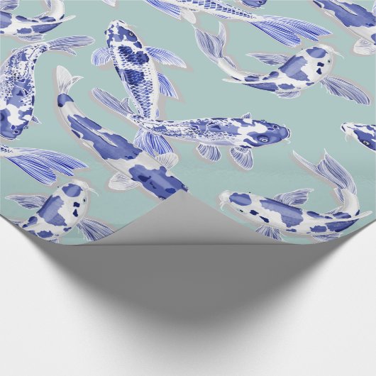 Moderne blauwe witte koi vis cadeaupapier (Hoek)