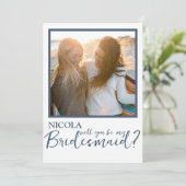 Moderne Blauwe & Witte Wil Je Mijn Bruidsmeisje Zi (Staand voorkant)
