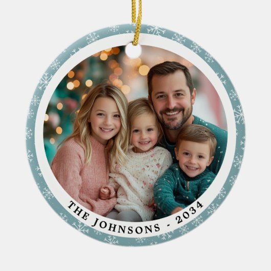 Moderne Blauwgroen Blauwe Sneeuwvlokken Ronde Fami Keramisch Ornament (Voorkant)