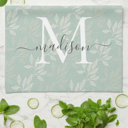 Moderne Blauwgroen botanische bladeren Monogram sc Theedoek (Gevouwen)