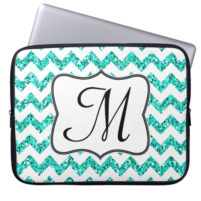 Moderne Blauwgroen Chevron Monogram 15" Laptop Hoe Sleeve (Voorkant)