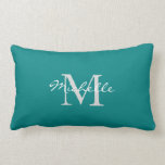 Moderne blauwgroen gekleurde persoonlijke monogram kussen<br><div class="desc">Moderne blauwgroen gekleurde persoonlijke monogram en naam typografie Pillow.
U kunt de tekst eenvoudig wijzigen.</div>