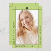 Moderne bleke groene Klasse van 2025 afstuderen fo Aankondiging (Voorkant / Achterkant)