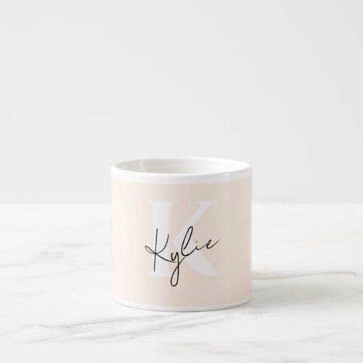 Moderne Bleke perzik gepersonaliseerde monogram na Espresso Kop (Voorkant)