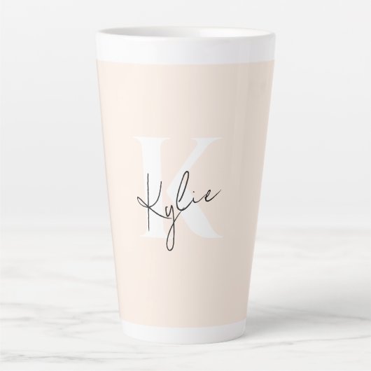 Moderne Bleke perzik gepersonaliseerde monogram na Latte Mok (Voorkant)
