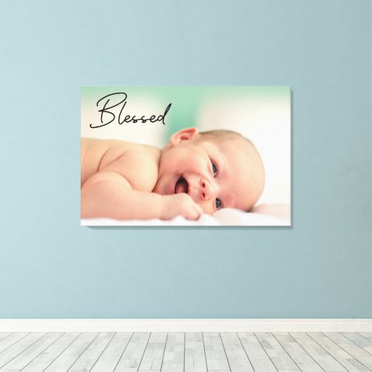 Moderne Blessed Script Baby Foto Canvas Afdruk (Insitu (Houten vloer))
