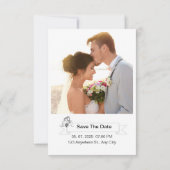 Moderne bloemdecoraties en 2 gouden ringen trouwen kaart (Achterkant)