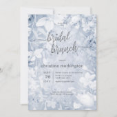 Moderne Bloemen Blauw & Wit Bruids Brunch Kaart (Voorkant)