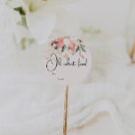 Moderne bloemen oh wat leuk om te doen van klassie ronde sticker<br><div class="desc">Deze moderne bloemige oh wat leuk om van klassieke ronde sticker te maken heeft een grillig en elegant ontwerp met levendige waterverf-illustraties van rode en roze poinsettia's en delicaat wintergroen. Met chique botanische elementen zoals dennen-, hulst- en winterbessen, voegt het kleurrijke palet van de kaart, inclusief stoffig roos en gouden...</div>