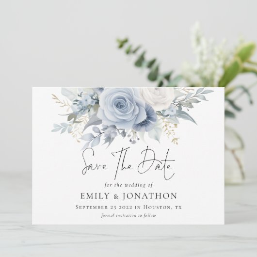 Moderne Bloemen Stoffig Blauw QR Code Bruiloft Save The Date (Staand voorkant)