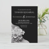 Moderne Bloemen Zwart-wit Bruiloft Kaart (Staand voorkant)