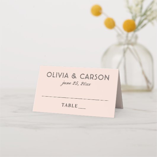 Moderne Blush en Zwarte Script Monogram Huwelijk Plaatskaartje (Voorkant)