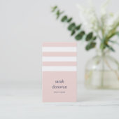 Moderne Blush Pink en White Stripe Visitekaartje (Staand voorkant)
