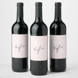 Moderne Blush Roze Gepersonaliseerde Monogramnaam  Wijn Etiket