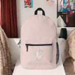 Moderne Blush Roze Stijlvolle Monogram Typografie Bedrukte Rugzak<br><div class="desc">Een zacht vrouwelijk rugzakontwerp met een stijlvolle lay-out van jouw naam en monogram met klassieke series en een meer scripttypografie in een evenwichtige symmetrie. De drie elementen gaan samen met een verfijnde harmonie en creëer je eigen persoonlijke branding logo. Hier afgebeeld met een blush roze achtergrond met monogram elementen in...</div>