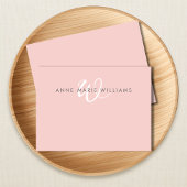 Moderne Blush Roze Witte Script Monogram Notitiekaartje
