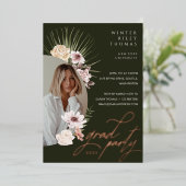 Moderne Bohemen Waterverf Florals Afstuderen Foto Folie Uitnodiging (Staand Voorkant)