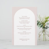 Moderne Bohemian Arch Wedding-menukaart met naam (Staand voorkant)