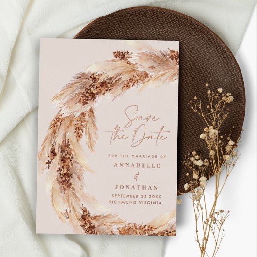 Moderne bohemische bruiloft met natuurlijke pampas folie uitnodiging