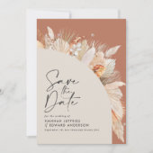 Moderne bohemische terracotta pampas grassen save the date (Voorkant)