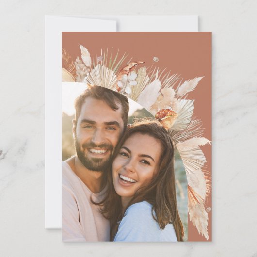 Moderne bohemische terracotta pampas grassen save the date (Achterkant)