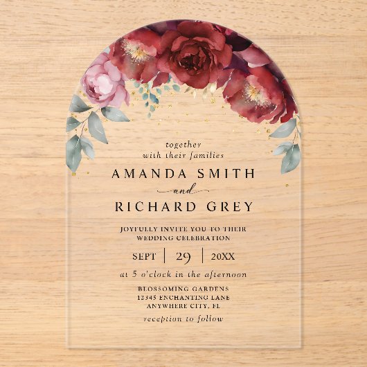 Moderne Boho Bourgogne Rood en Goud Bloemen Huweli Acryl Uitnodigingen (Voorkant)