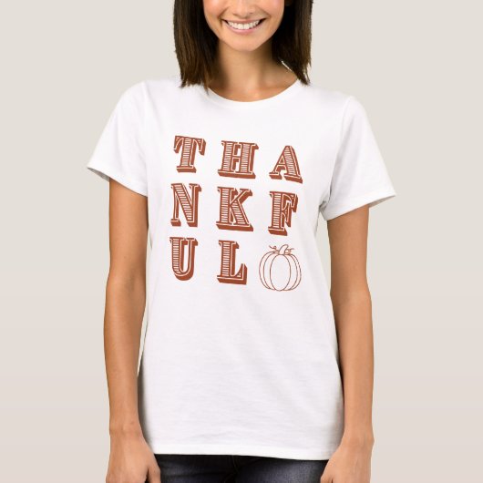 Moderne Boho dankbare typografie Thanksgiving T-shirt (Voorkant)