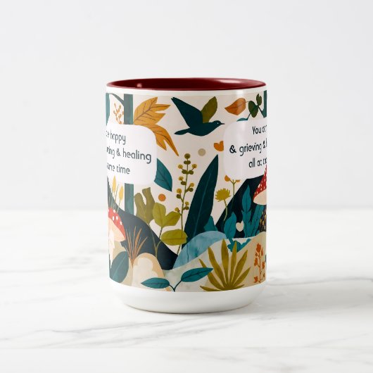 Moderne Boho Folk Art Natuur Collage Mushroom Mok (Center)