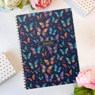 Moderne Boho Kleurrijk Vlinderpatroon Gele Naam Notitieboek
