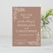 Moderne Boho Mocha Mousse Botanische Fotobruiloft Save The Date (Staand voorkant)