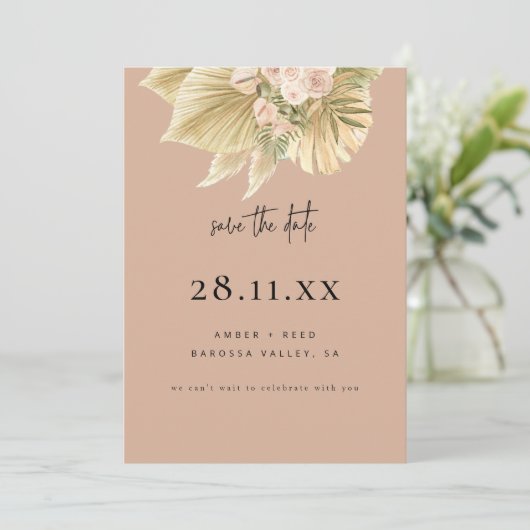 Moderne Boho Pampas Grass Bloemen Blush Roze Save The Date (Staand voorkant)