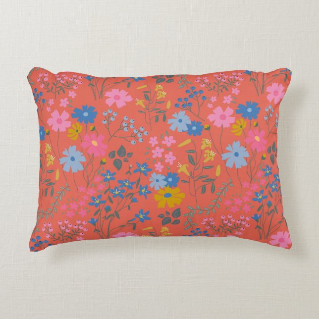 Moderne Boho Rode Bloemrijke Wilde Bloemen Accent Kussen (Voorkant)
