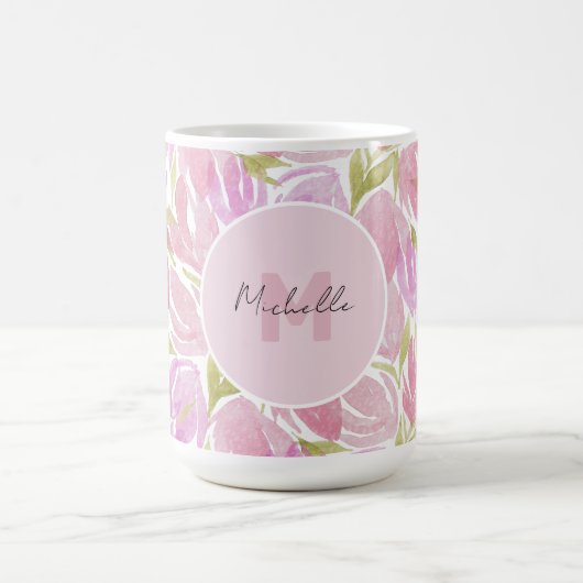 Moderne Boho Roze Waterverf Bloemen Monogram Koffiemok (Center)