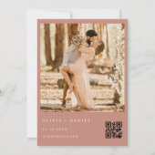 Moderne Boho Terracotta QR Code Foto Bruiloft Kaart (Achterkant)