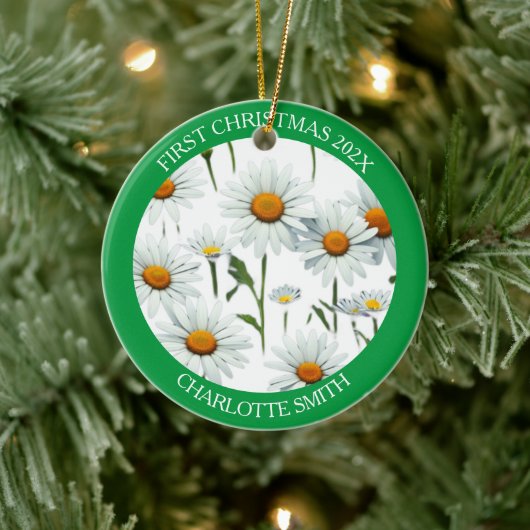 Moderne Boho White Daisy Bloemen Eerste Kerstmis Keramisch Ornament (Boom)
